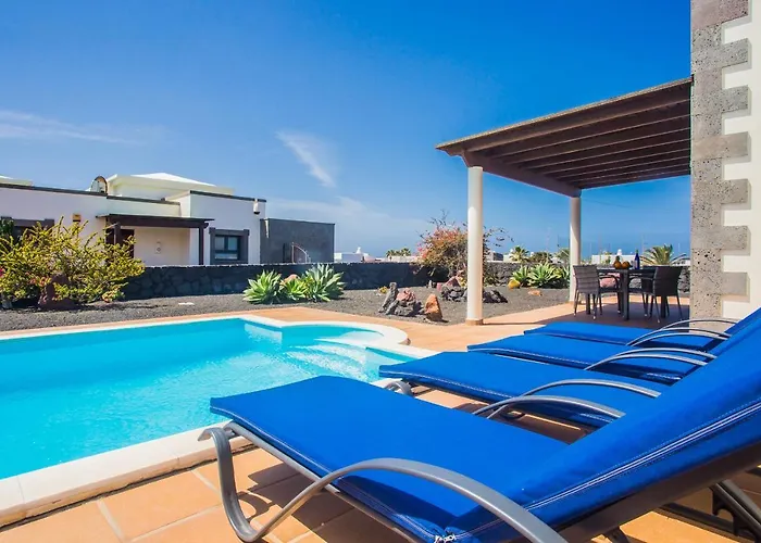 Eslanzarote Eleonor, Super Wifi, Heated Pool, Sat Tv 别墅