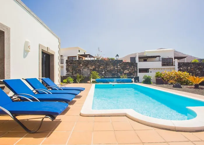 Eslanzarote Eleonor, Super Wifi, Heated Pool, Sat Tv *