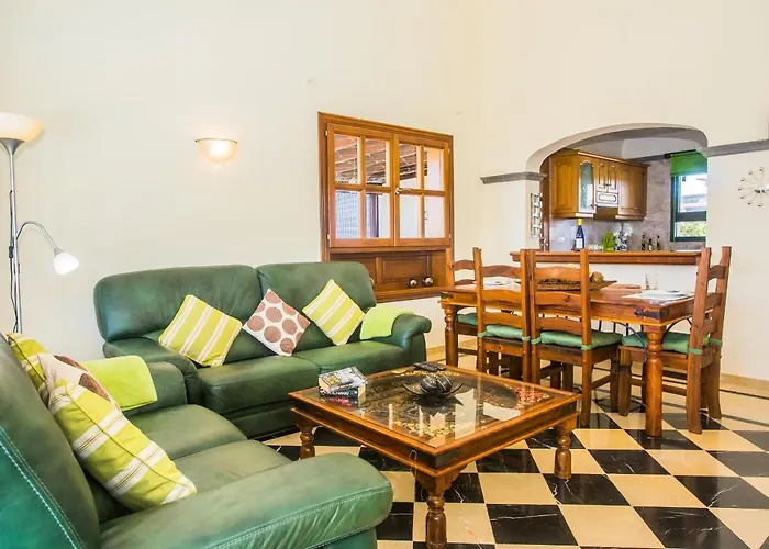 Eslanzarote Eleonor, Super Wifi, Heated Pool, Sat Tv *